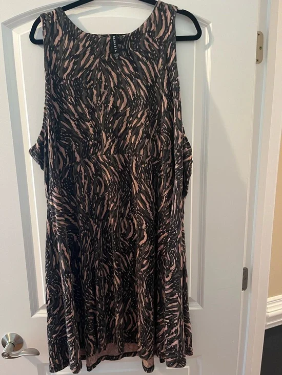 Athleta Abstract Santorini Thera Athletic Dress 531167 - Picture 2 of 5